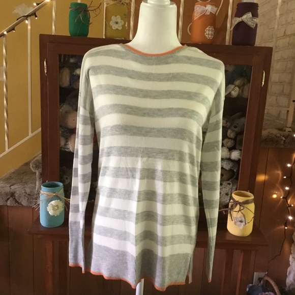 A NEW DAY SWEATER - Picture 4 of 8